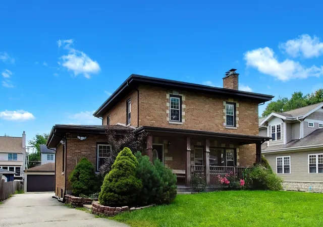 Photo 1 of Single family home for sale at 341 W Morris Ave, Lombard, IL 60148 | MLS# 12762254 | Listing updated on 2026-09-27