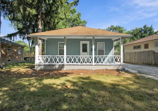 Photo 1 of Sale Pending at 217 N Warwick Ave, Westmont, IL 60559 | MLS# 12762276 | Listing updated on 2026-09-23