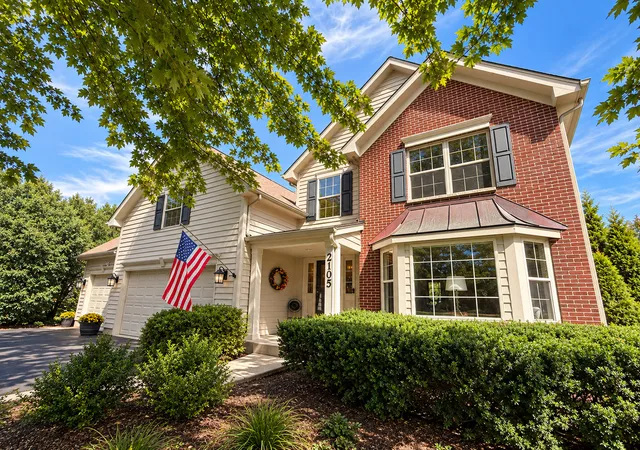 Photo 1 of Single family home for sale at 2105 Bent Tree Dr, Geneva, IL 60134 | MLS# 12762281 | Listing updated on 2026-10-07