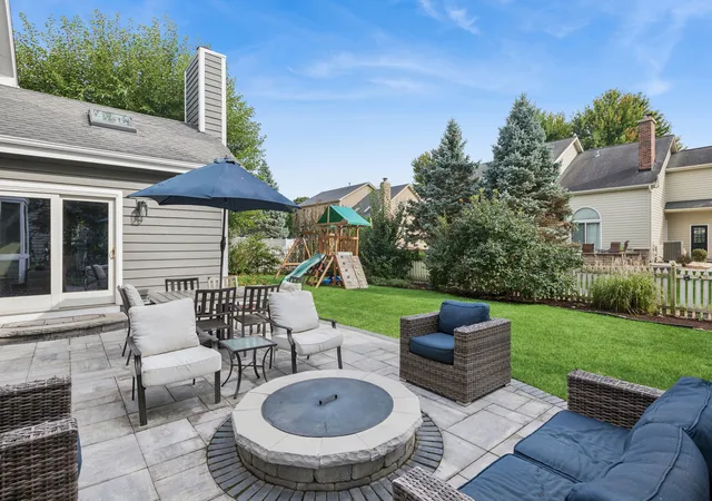 Photo 2 of Single family home for sale at 1356 Green Pheasant Ln, Batavia, IL 60510 | MLS# 12762282 | Listing updated on 2026-09-30