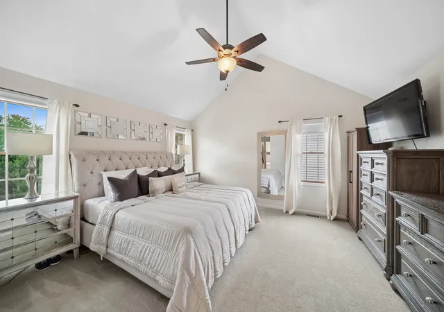 Photo 4 of Single family home for sale at 1356 Green Pheasant Ln, Batavia, IL 60510 | MLS# 12762282 | Listing updated on 2026-09-30