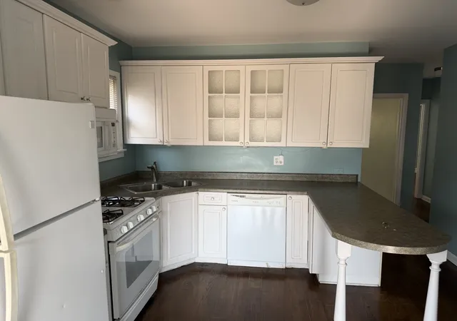 Listing Photo 4 - Condo for sale in building located at 5475 N Monitor Ave, Chicago, IL 60630