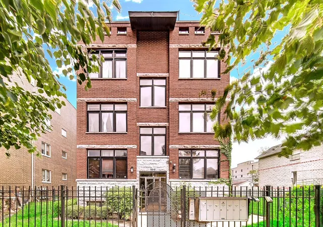 Condo for sale at 3541 S Prairie Ave #4, Chicago, IL 60653 | MLS# 12762308