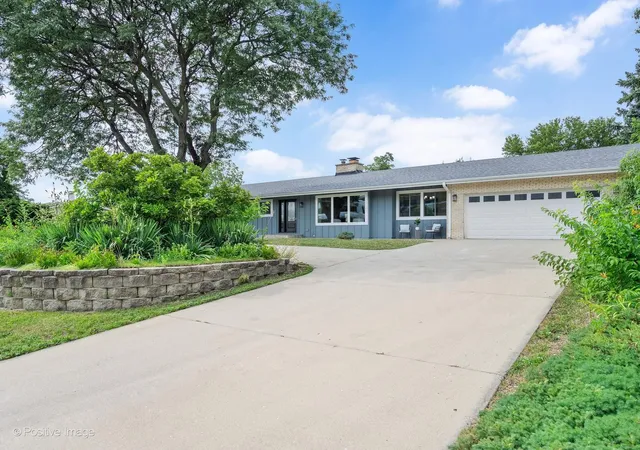Photo 3 of Single family home for sale at 19w100 22nd Street, Lombard, IL 60148 | MLS# 12762309 | Listing updated on 2026-09-23