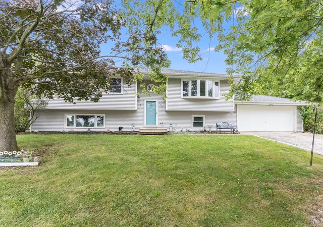 Photo 1 of Single family home for sale at 1243 Rick Ct, Joliet, IL 60431 | MLS# 12762318 | Listing updated on 2026-09-23