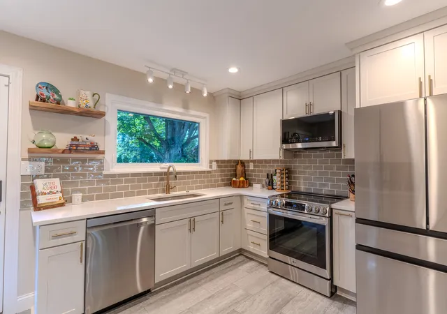 Photo 3 of Sale Pending at 731 Roland Ave, Rockford, IL 61107 | MLS# 12762340 | Listing updated on 2026-09-23