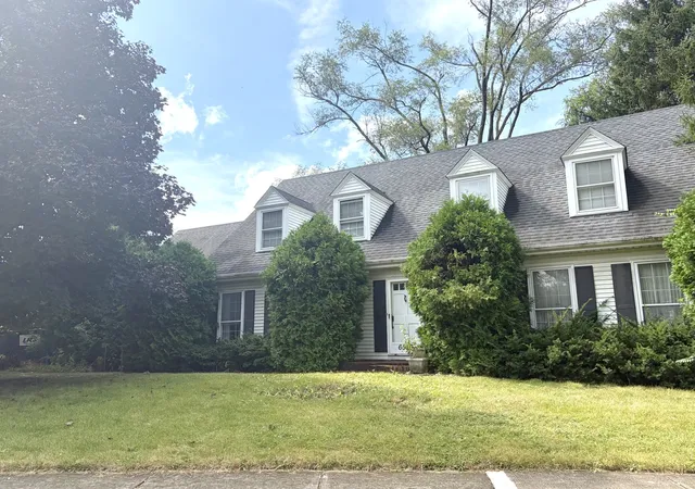 Photo 2 of Single family home for sale at 6510 Southbury Ct, Lisle, IL 60532 | MLS# 12762344 | Listing updated on 2026-09-24