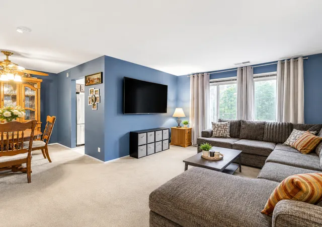 Photo 2 of Townhouse for sale at 1059 Southbury Ln, Wheeling, IL 60090 | MLS# 12762353 | Listing updated on 2026-09-23