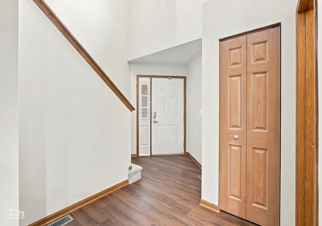 Photo 3 of Townhouse for sale at 32455 N Allegheny Way, Lakemoor, IL 60051 | MLS# 12762370 | Listing updated on 2026-10-06