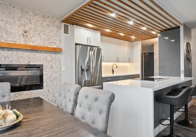 Photo 2 of Condo for sale at 222 E Pearson St #2002, Chicago, IL 60611 | MLS# 12762391 | Listing updated on 2026-09-17
