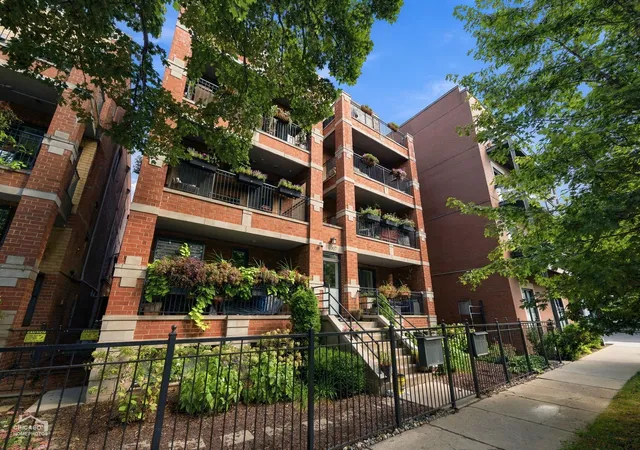 Condo for sale at 4007 N Paulina St #4S, Chicago, IL 60613 | MLS# 12762393