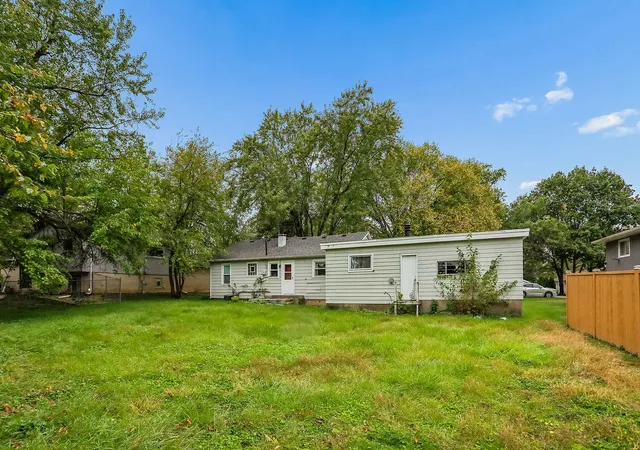 Photo 1 of Single family home for sale at 18805 Springfield Ave, Flossmoor, IL 60422 | MLS# 12762409 | Listing updated on 2026-10-22