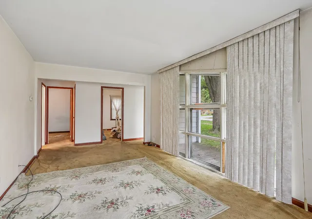 Photo 3 of Single family home for sale at 18805 Springfield Ave, Flossmoor, IL 60422 | MLS# 12762409 | Listing updated on 2026-10-22
