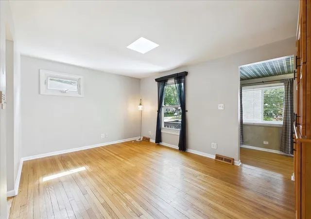 Photo 4 of Single family home for sale at 67 Grove Ave, Glen Ellyn, IL 60137 | MLS# 12762417 | Listing updated on 2026-09-23