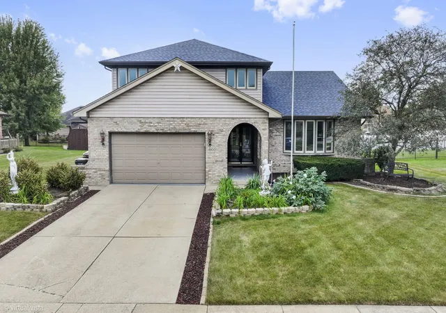 Photo 2 of Single family home for sale at 18800 Dickens Dr, Mokena, IL 60448 | MLS# 12762426 | Listing updated on 2026-09-29