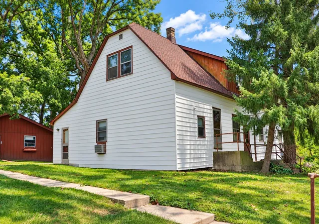 Photo 2 of Multi family home for sale at 614 Maple Ave, Willow Springs, IL 60480 | MLS# 12762429 | Listing updated on 2026-10-01