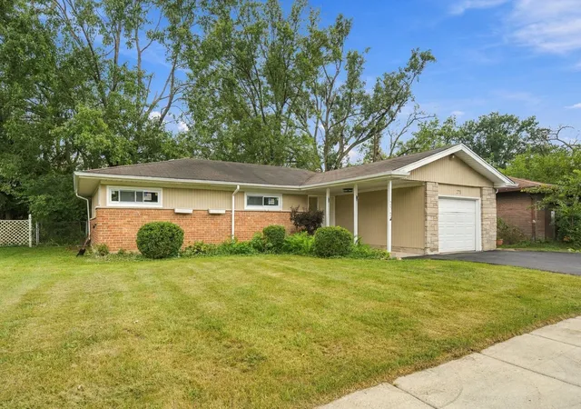 Photo 1 of Single family home for sale at 275 Rich Rd, Park Forest, IL 60466 | MLS# 12762435 | Listing updated on 2026-09-19