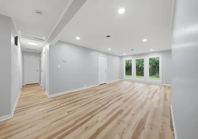 Photo 3 of Single family home for sale at 275 Rich Rd, Park Forest, IL 60466 | MLS# 12762435 | Listing updated on 2026-09-19