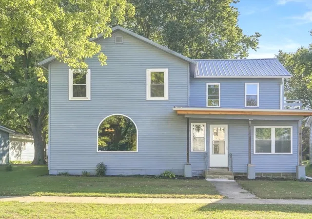 Photo 1 of Single family home for sale at 19 N Jones St, Amboy, IL 61310 | MLS# 12762440 | Listing updated on 2026-10-07