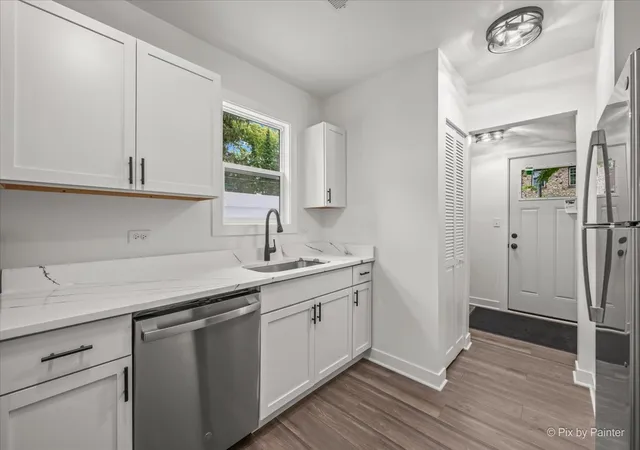 Photo 3 of Single family home for sale at 23475 N Summit Dr, Barrington, IL 60010 | MLS# 12762451 | Listing updated on 2026-09-29