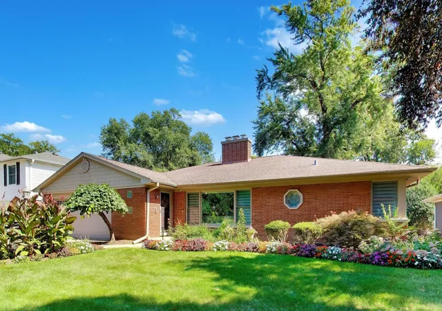 Single family home for sale at 403 S We Go Trl, Mount Prospect, IL 60056 | MLS# 12762470