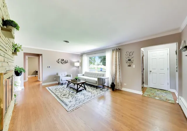 Photo 3 of Single family home for sale at 403 S We Go Trl, Mount Prospect, IL 60056 | MLS# 12762470 | Listing updated on 2026-09-24