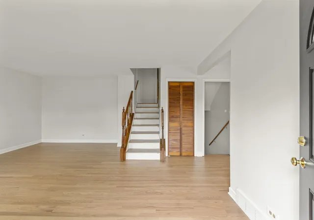 Photo 4 of Single family home for sale at 1302 Coolidge Ave, Wheaton, IL 60189 | MLS# 12762486 | Listing updated on 2026-09-21