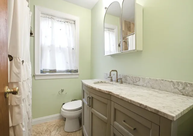 Photo 4 of Single family home for sale at 5221 N Marmora Ave, Chicago, IL 60630 | MLS# 12762491 | Listing updated on 2026-09-23
