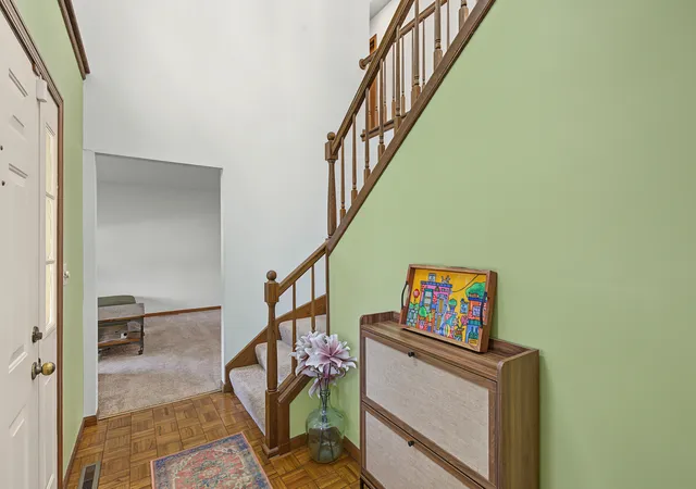 Photo 2 of Single family home for sale at 2011 O Donnell Dr, Champaign, IL 61821 | MLS# 12762494 | Listing updated on 2026-10-06