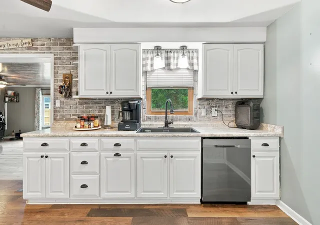 Photo 3 of Single family home for sale at 16 Northview St, Kankakee, IL 60901 | MLS# 12762499 | Listing updated on 2026-10-04