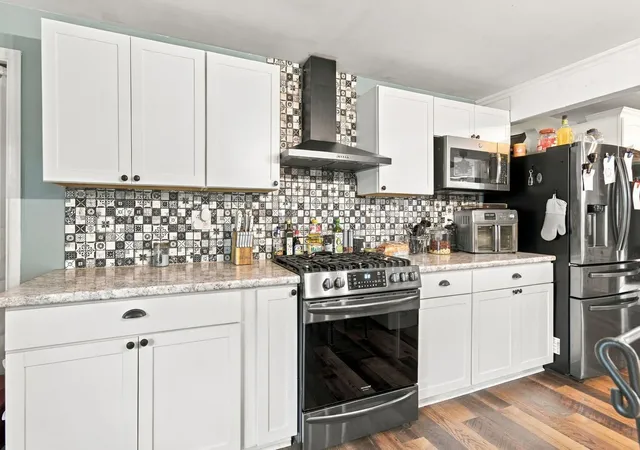 Photo 3 of Single family home for sale at 16 Northview St, Kankakee, IL 60901 | MLS# 12762499 | Listing updated on 2026-10-04