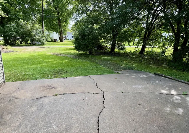Photo 19 of Single family home for sale at 1122 W 1st Avenue, Rochelle, IL 61068 | MLS# 12762520 | Listing updated on 2026-10-10