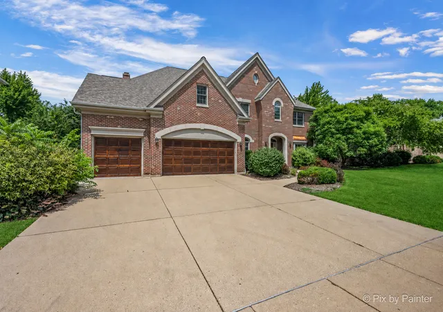 Photo 2 of Single family home for sale at 1105 Thoroughbred Cir, St. Charles, IL 60174 | MLS# 12762522 | Listing updated on 2026-09-23