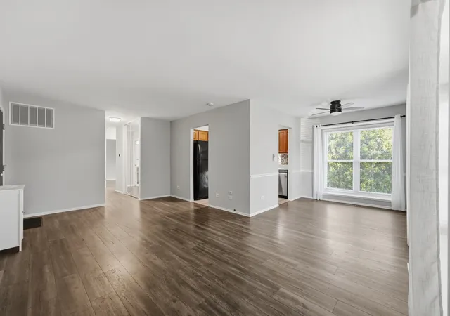 Photo 2 of Condo for sale at 761 Garfield Ave #B, Libertyville, IL 60048 | MLS# 12762535 | Listing updated on 2026-09-20