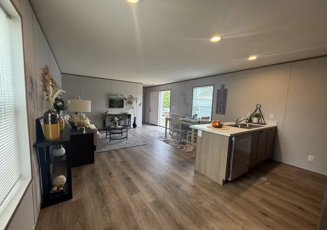 Photo 4 of Manufactured home for sale at 75 Candlegate Cir, Matteson, IL 60443 | MLS# 12762548 | Listing updated on 2026-09-23