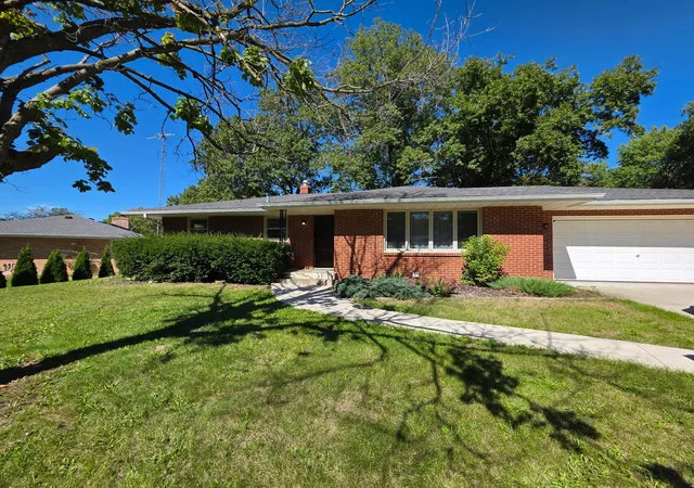 Photo 2 of Single family home for sale at 4576 Pepper Dr, Rockford, IL 61114 | MLS# 12762549 | Listing updated on 2026-10-05