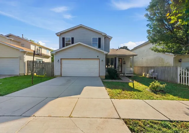 Photo 1 of Single family home for sale at 657 S Mcalister Ave, Waukegan, IL 60085 | MLS# 12762554 | Listing updated on 2026-09-22