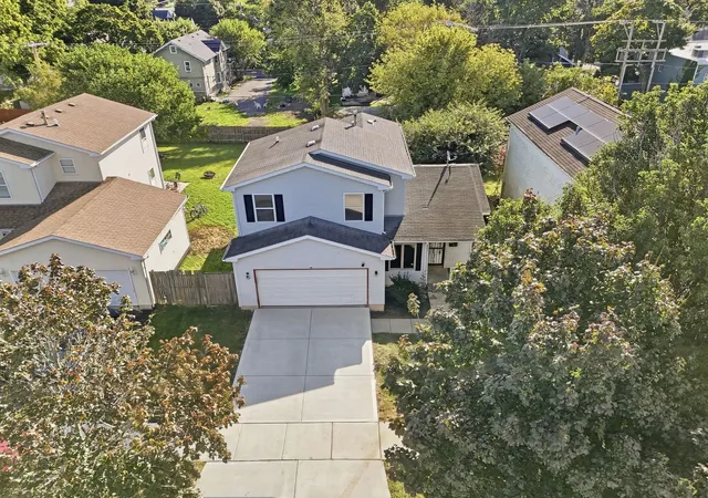 Photo 2 of Single family home for sale at 657 S Mcalister Ave, Waukegan, IL 60085 | MLS# 12762554 | Listing updated on 2026-09-22