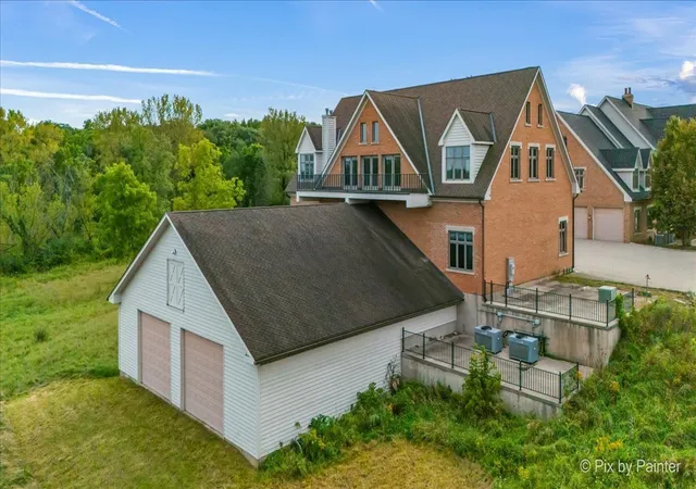 Photo 3 of Single family home for sale at 5n719 Castle Dr, Saint Charles, IL 60175 | MLS# 12762555 | Listing updated on 2026-10-07