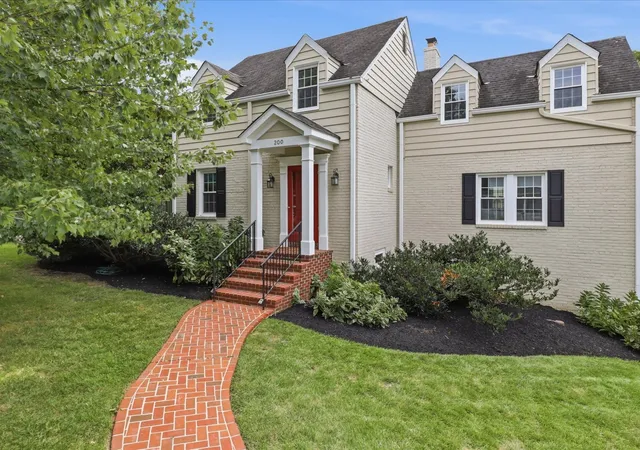 Photo 1 of Single family home for sale at 200 Pine St, Alexandria, VA 22305 | MLS# 12762562 | Listing updated on 2026-10-23