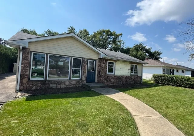 Photo 3 of Sale Pending at 8229 W Summerdale Ave, Chicago, IL 60656 | MLS# 12762569 | Listing updated on 2026-09-25