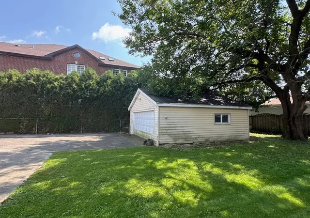 Photo 4 of Sale Pending at 8229 W Summerdale Ave, Chicago, IL 60656 | MLS# 12762569 | Listing updated on 2026-09-25