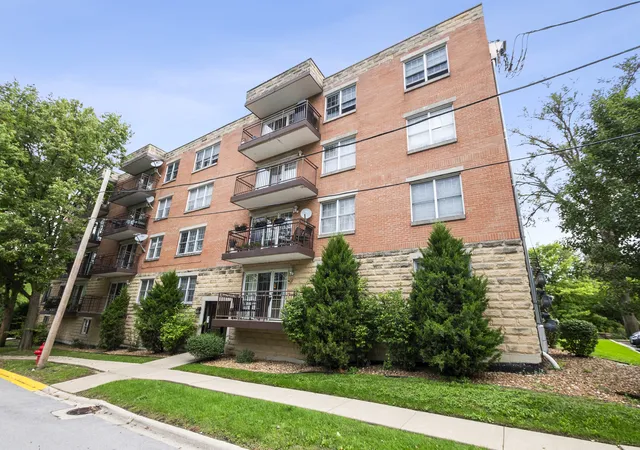 Photo 1 of Condo for sale at 8733 Willow Blvd #1C, Willow Springs, IL 60480 | MLS# 12762572 | Listing updated on 2026-10-05