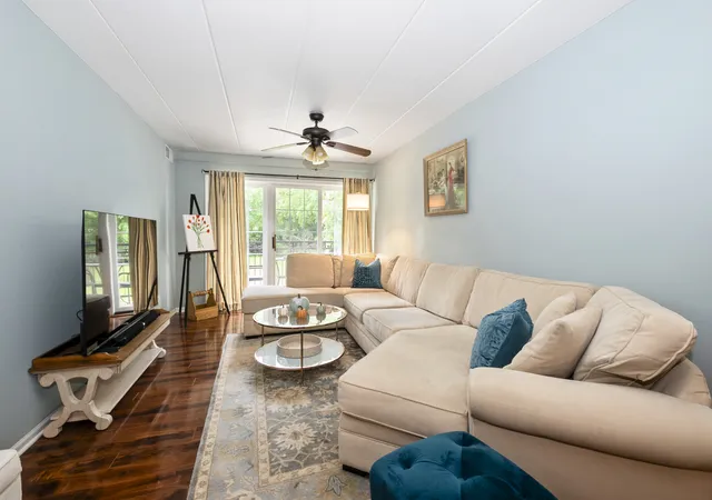 Listing Photo 5 - Condo for sale in building located at 8733 Willow Blvd, Willow Springs, IL 60480 - Unit #1C