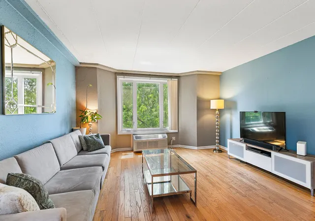 Photo 2 of Condo for sale at 1 Renaissance Pl #517, Palatine, IL 60067 | MLS# 12762578 | Listing updated on 2026-09-23