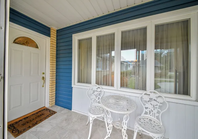 Photo 3 of Single family home for sale at 337 W Edson Pl, Lombard, IL 60148 | MLS# 12762579 | Listing updated on 2026-09-22