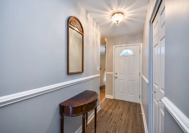 Photo 4 of Single family home for sale at 337 W Edson Pl, Lombard, IL 60148 | MLS# 12762579 | Listing updated on 2026-09-22