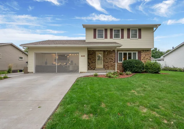 Single family home for sale at 8520 18th Street W, Rock Island, IL 61201 | MLS# 12762585