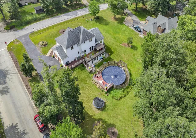 Photo 3 of Single family home for sale at 21176 Lisa Ln, Steger, IL 60475 | MLS# 12762595 | Listing updated on 2026-09-23