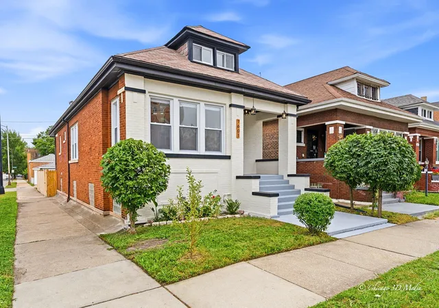 Photo 1 of Single family home for sale at 7601 S Aberdeen St, Chicago, IL 60620 | MLS# 12762606 | Listing updated on 2026-09-24